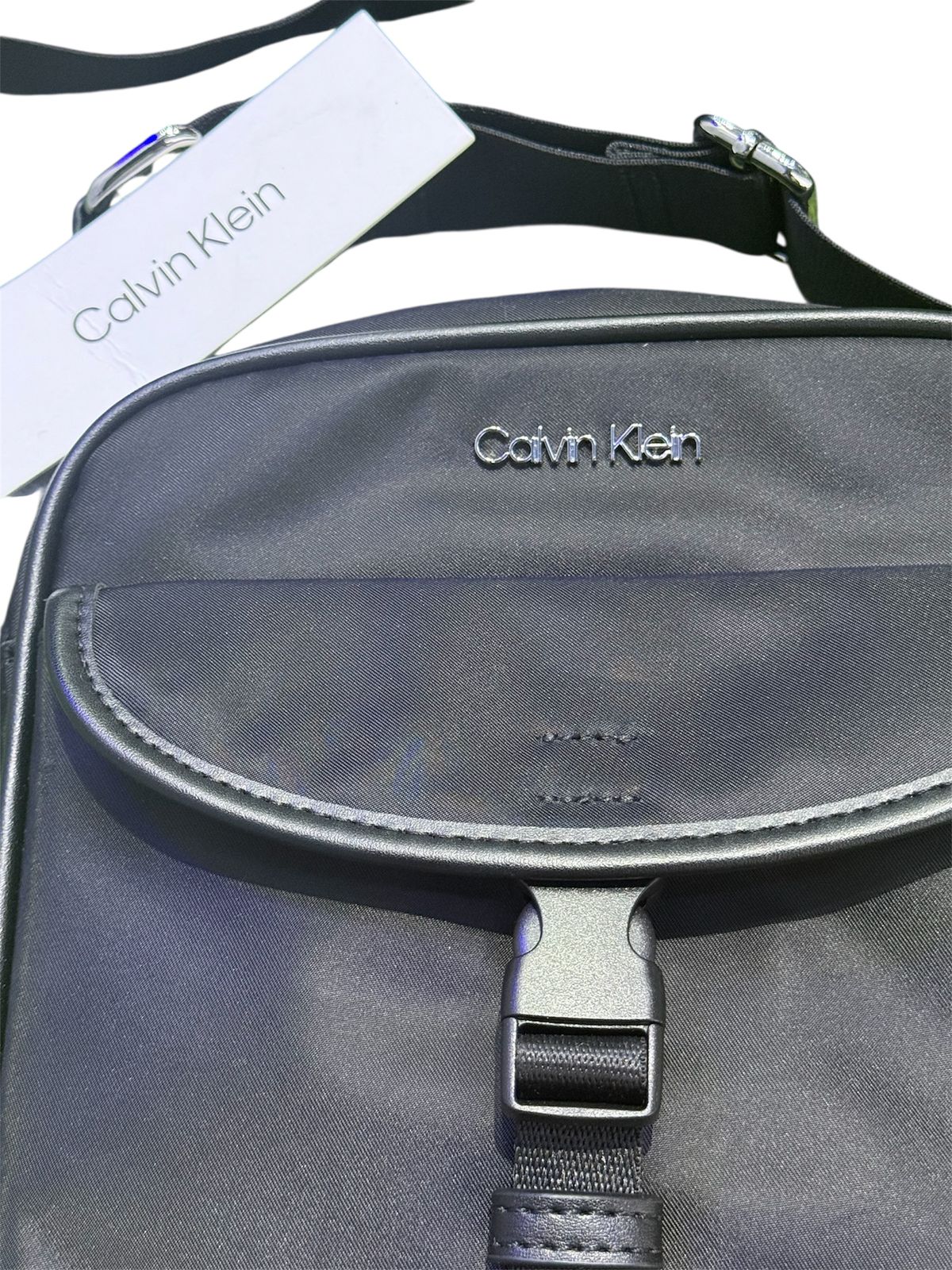 CALVIN KLEIN - Imagen 4