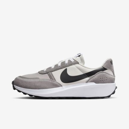 NIKE WAFFLE NAV
